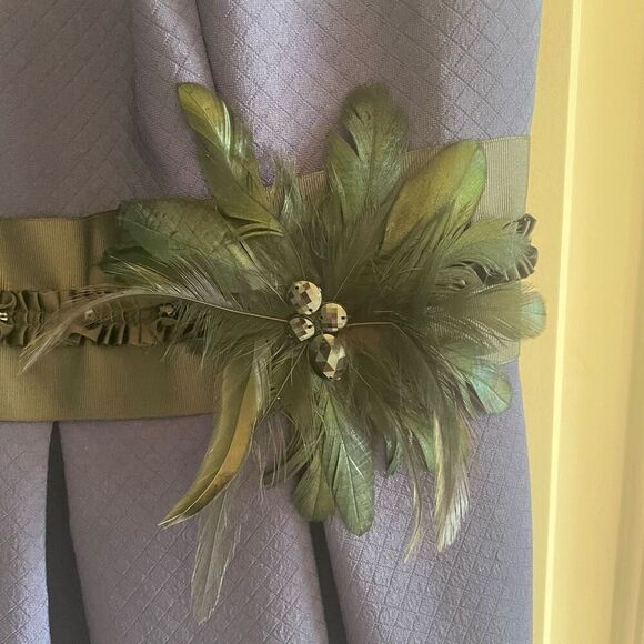 Eliza J Navy Blue Short Cocktail Dress Women’s Sz 10P Feather Accent Sleeveless - Picture 4 of 5